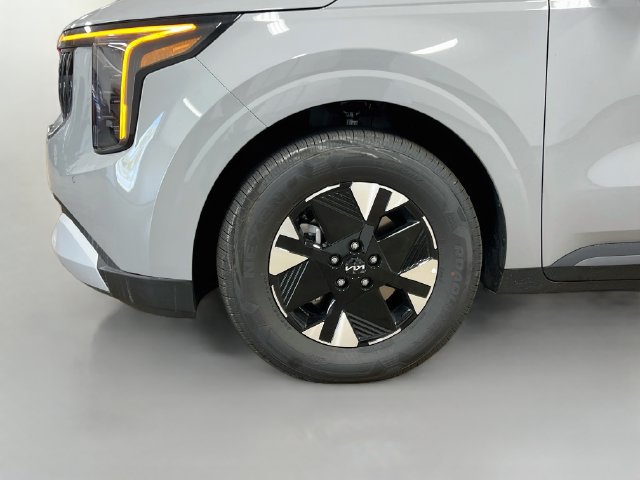 New 2027 Kia Carnival LXS FWD image 33