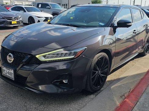 Used 2021 Nissan Maxima Platinum w/ 40th Anniversary Package FWD image 2