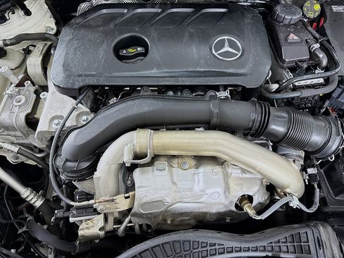 Used 2025 Mercedes-Benz GLA 250 image 39