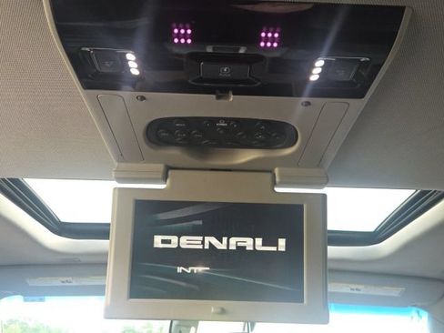 Used 2019 GMC Yukon Denali w/ Denali Ultimate Package AWD/4WD image 22