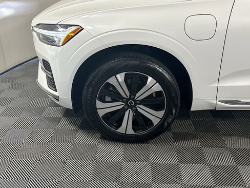 Used 2023 Volvo XC60 T8 Core w/ Protection Package Premier AWD/4WD image 11