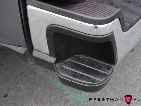 Used 2025 Ford F350 XLT w/ FX4 Off-Road Package image 23