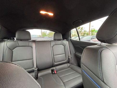 Used 2025 Buick Envista Sport Touring FWD image 37