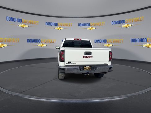 Used 2018 GMC Sierra 1500 SLT w/ SLT Premium Package image 10