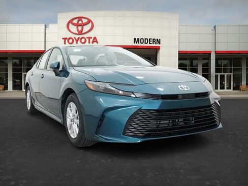 New 2026 Toyota Camry LE image 32