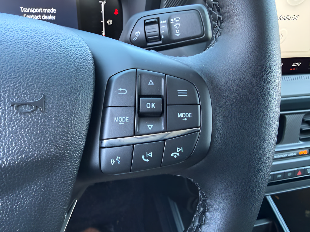 Used 2025 Ford Maverick XLT w/ XLT Luxury Package AWD/4WD image 19