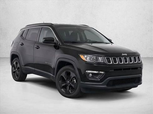Used 2021 Jeep Compass Latitude w/ Convenience Group FWD image 3