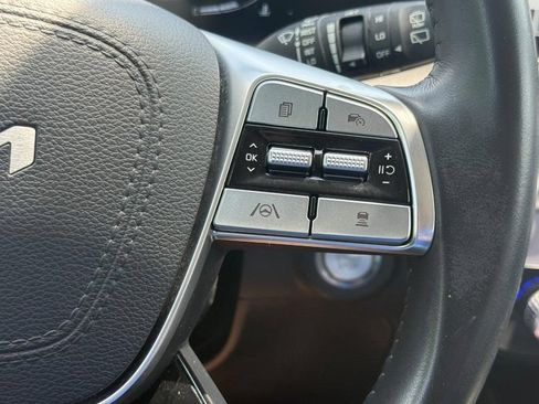 Used 2024 Kia Telluride LX FWD image 17