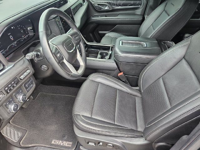 Used 2023 GMC Yukon XL Denali w/ Max Trailering Package AWD/4WD image 13