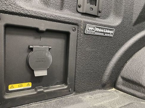 Used 2022 Ford F150 XLT w/ Equipment Group 302A High image 16