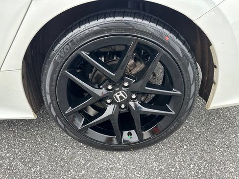 Used 2022 Honda Civic Sport image 9