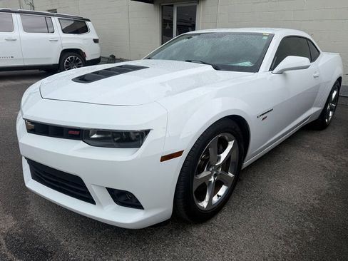 Used 2015 Chevrolet Camaro SS w/ RS Package RWD image 5