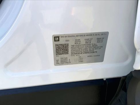 Used 2021 Chevrolet Equinox LT AWD/4WD image 37