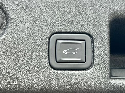 Used 2024 Chevrolet Equinox LT AWD/4WD image 37