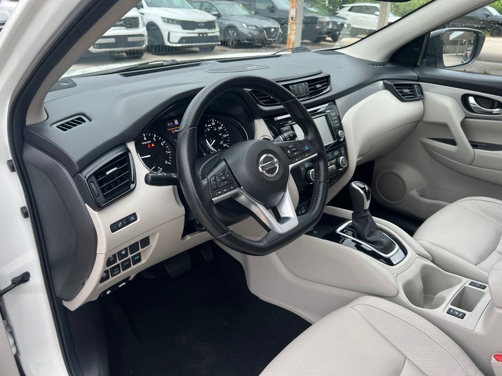 Used 2020 Nissan Rogue Sport SL w/ Premium Package AWD/4WD image 6