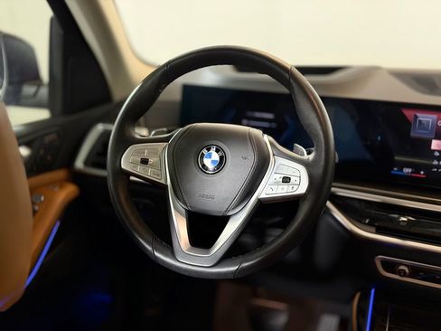 Used 2023 BMW X7 xDrive40i image 13