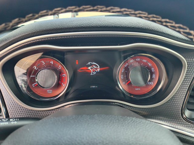 Used 2017 Dodge Challenger SRT Hellcat RWD image 18