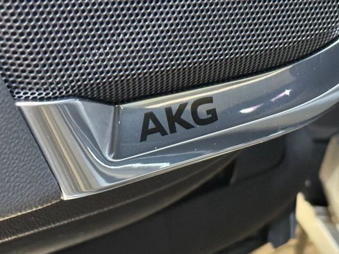 New 2025 Cadillac Escalade ESV Premium Luxury w/ Touring Package image 24