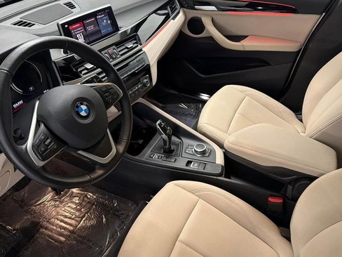 Used 2021 BMW X1 sDrive28i w/ Convenience Package image 4