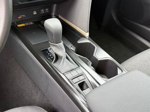 Used 2026 Toyota Camry LE w/ Convenience Package FWD image 20