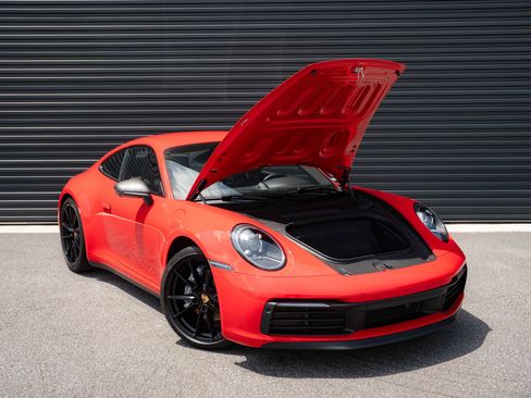 Certified 2024 Porsche 911 Carrera T RWD image 26