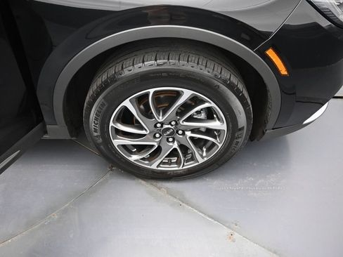 Used 2022 Lincoln Corsair AWD w/ Equipment Group 101A image 35
