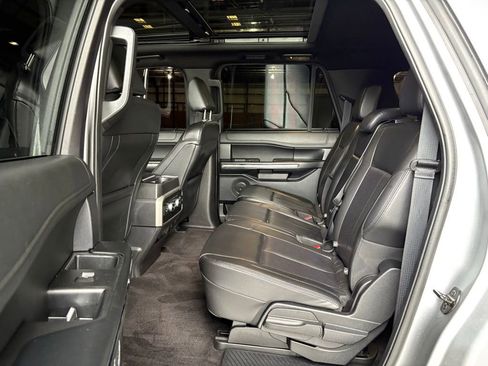 Used 2021 Ford Expedition Max XLT image 49