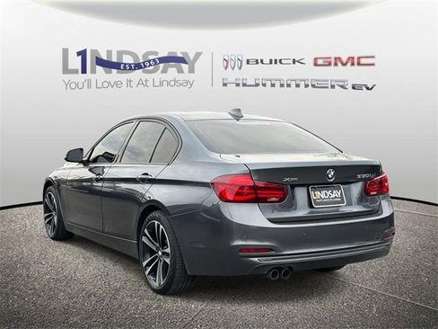 Used 2018 BMW 330i xDrive Sedan image 4