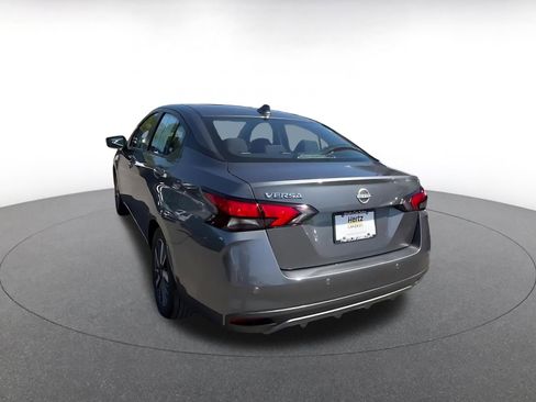 Used 2025 Nissan Versa SV image 11