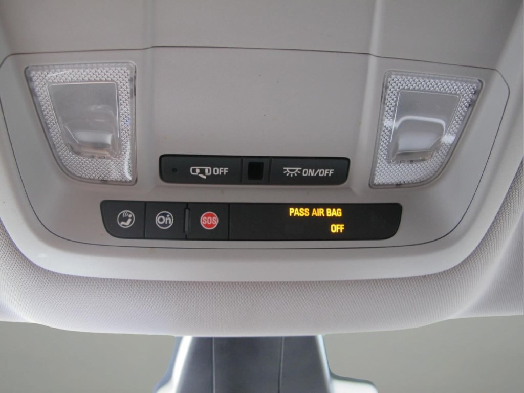 Used 2017 Chevrolet Volt LT FWD image 20