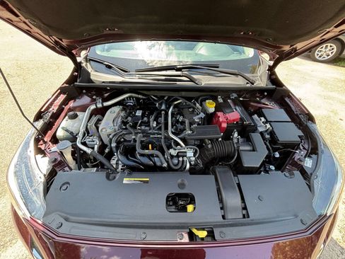 Used 2025 Nissan Sentra SV FWD image 30
