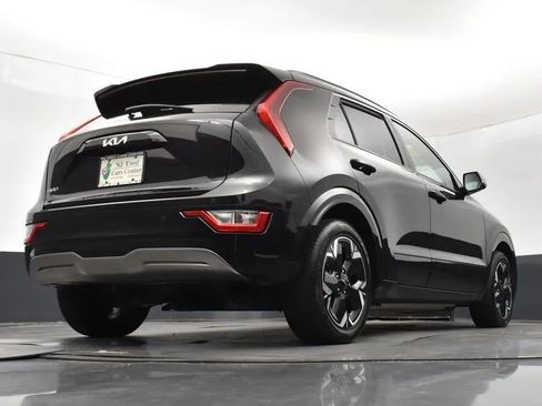 Used 2023 Kia Niro Wind w/ Wind Preserve Package image 13
