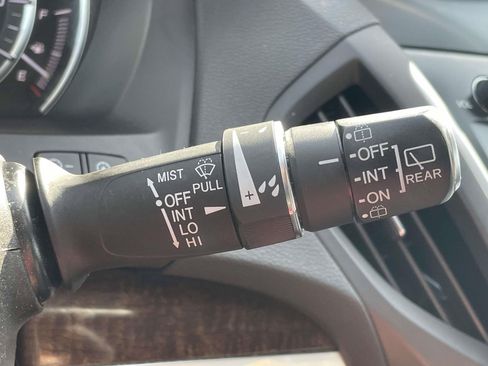 Used 2017 Acura MDX SH-AWD image 25