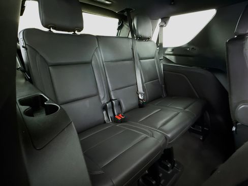 Used 2023 Chevrolet Tahoe Z71 w/ Luxury Package AWD/4WD image 30