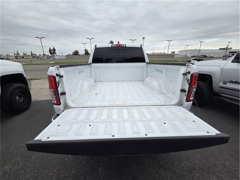 Used 2022 RAM 1500 Big Horn AWD/4WD image 9