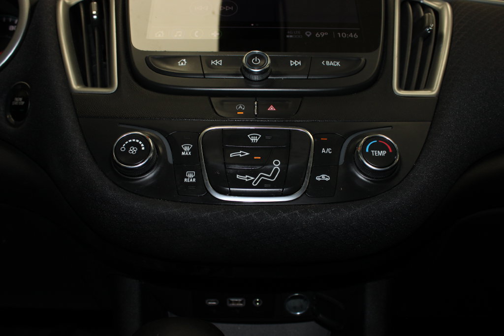 Used 2022 Chevrolet Malibu LS FWD image 14