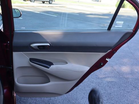 Used 2010 Honda Civic LX image 25