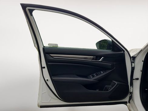 Used 2022 Honda Accord Sport image 24