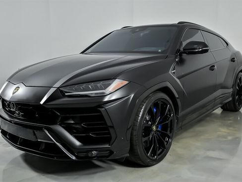 Used 2021 Lamborghini Urus AWD/4WD image 6