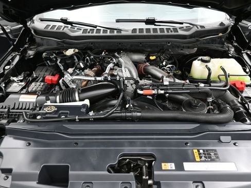 Used 2025 Ford F350 Platinum image 7