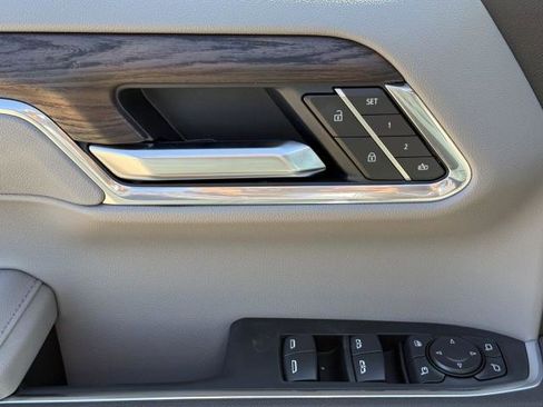 New 2026 GMC Sierra 1500 SLT image 21