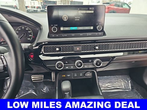 Used 2025 Honda Civic Sport image 19