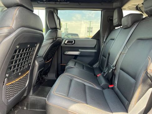 Used 2023 Ford Bronco Badlands AWD/4WD image 17
