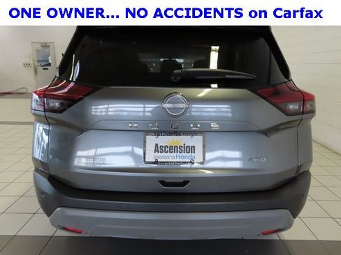 Used 2023 Nissan Rogue S image 12