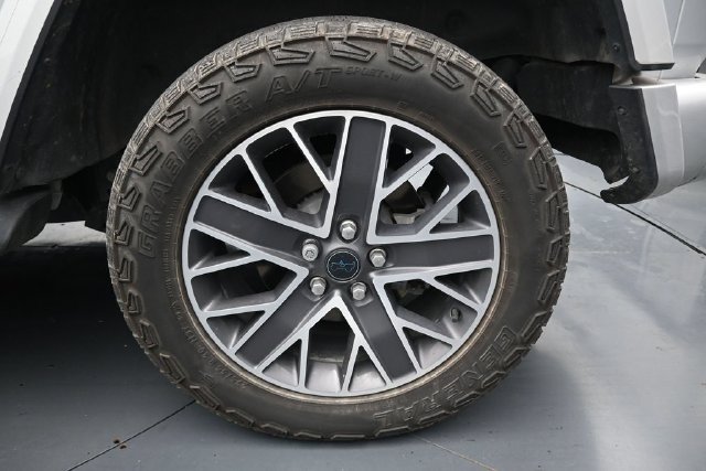 Used 2024 Jeep Wrangler High Altitude AWD/4WD image 9