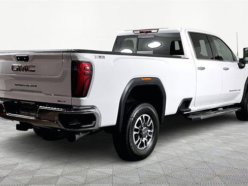 Used 2024 GMC Sierra 2500 SLT w/ SLT Premium Package image 6