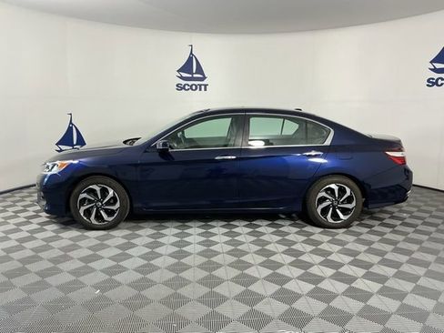 Used 2016 Honda Accord EX image 4