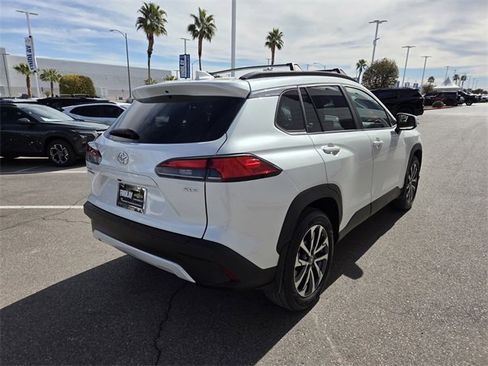 Used 2023 Toyota Corolla Cross XLE w/ Convenience Package image 6