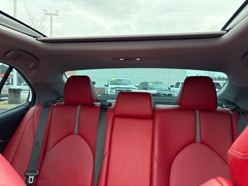 Used 2021 Toyota Camry XSE image 13