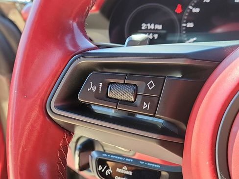 Certified 2021 Porsche 911 Targa 4S image 38